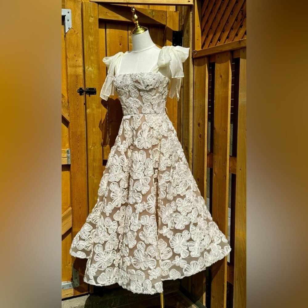 🆕 BRONX & BANCO 🧿 NWOT Sabrina White Bridal Midi Dress, Sz XS / US 2 - Picture 9 of 17